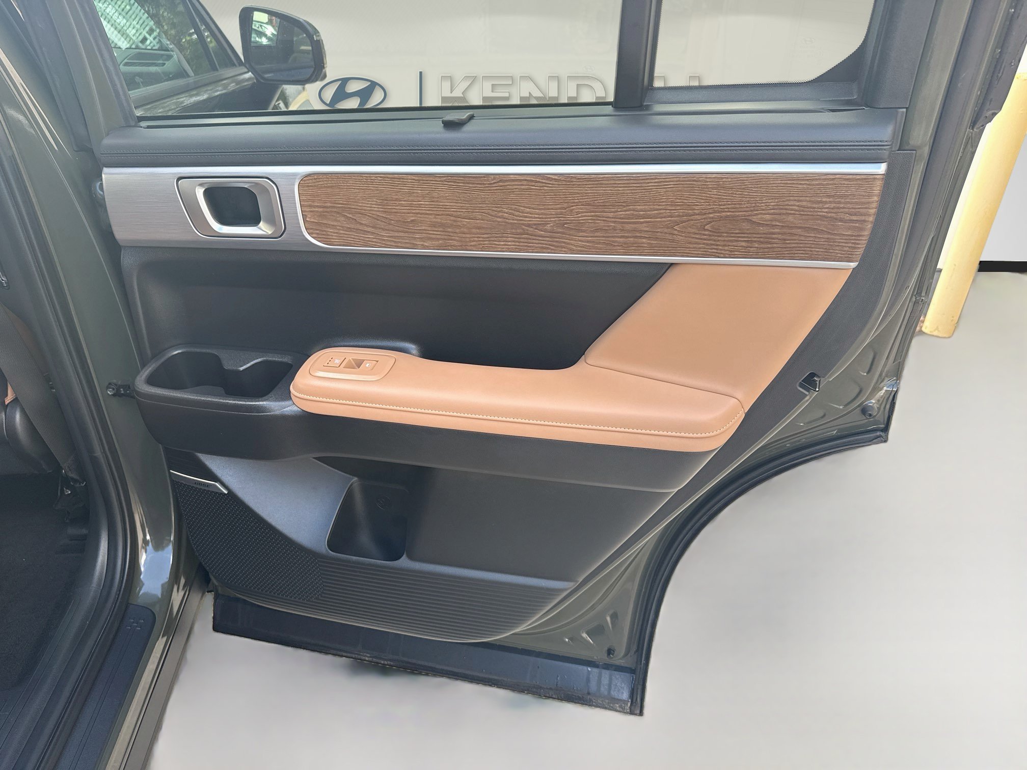 Used 2024 Rockwood Green Hyundai Limited image 26