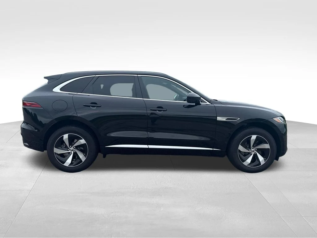 2026 Jaguar F-Pace R-Dynamic S - Photo 6