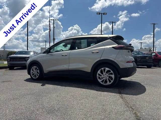 Used 2023 Silver Chevrolet LT image 19