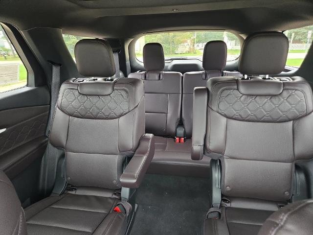 New 2026 Agate Black Metallic Ford Platinum™ image 55