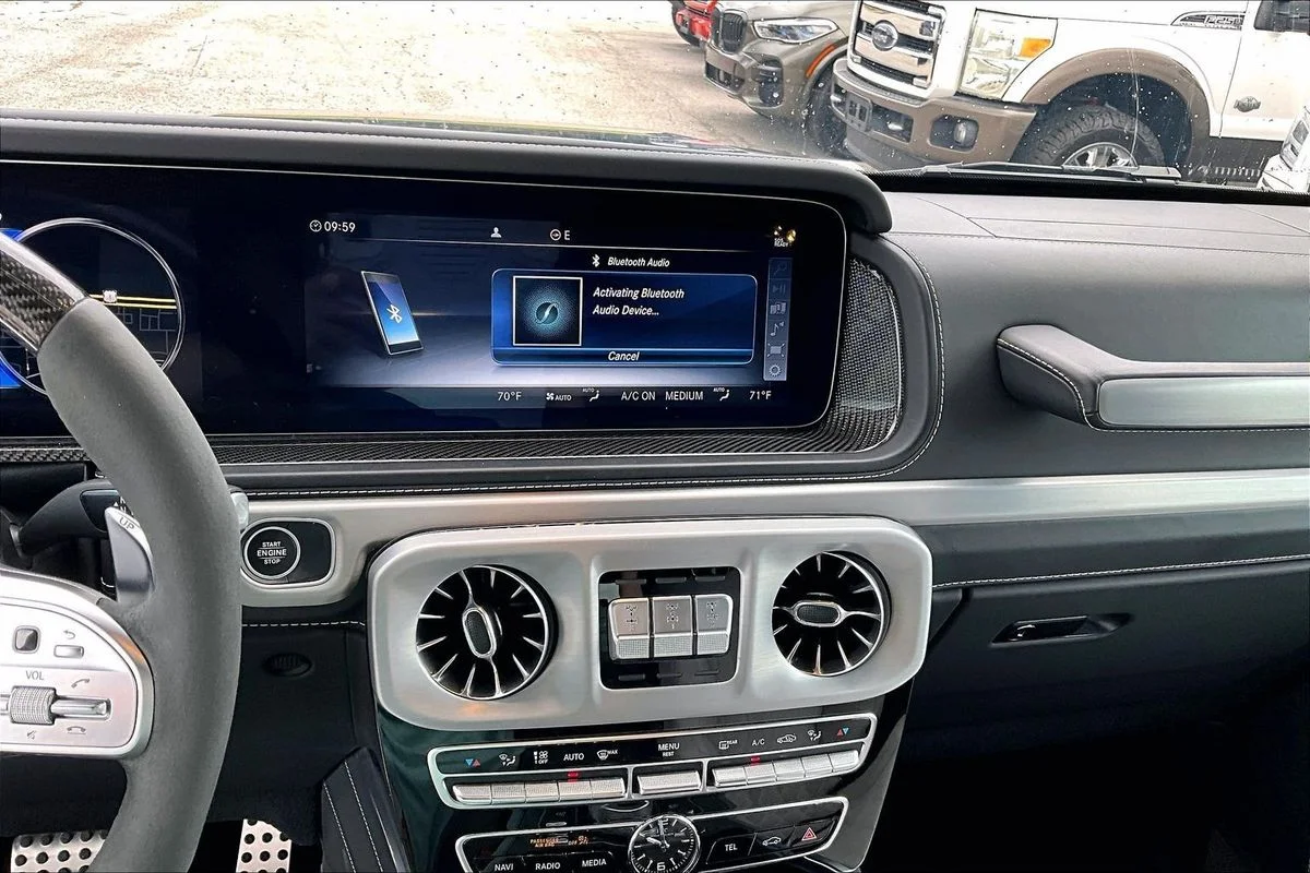 Used 2023 Teal Mercedes-Benz 4MATIC® image 15