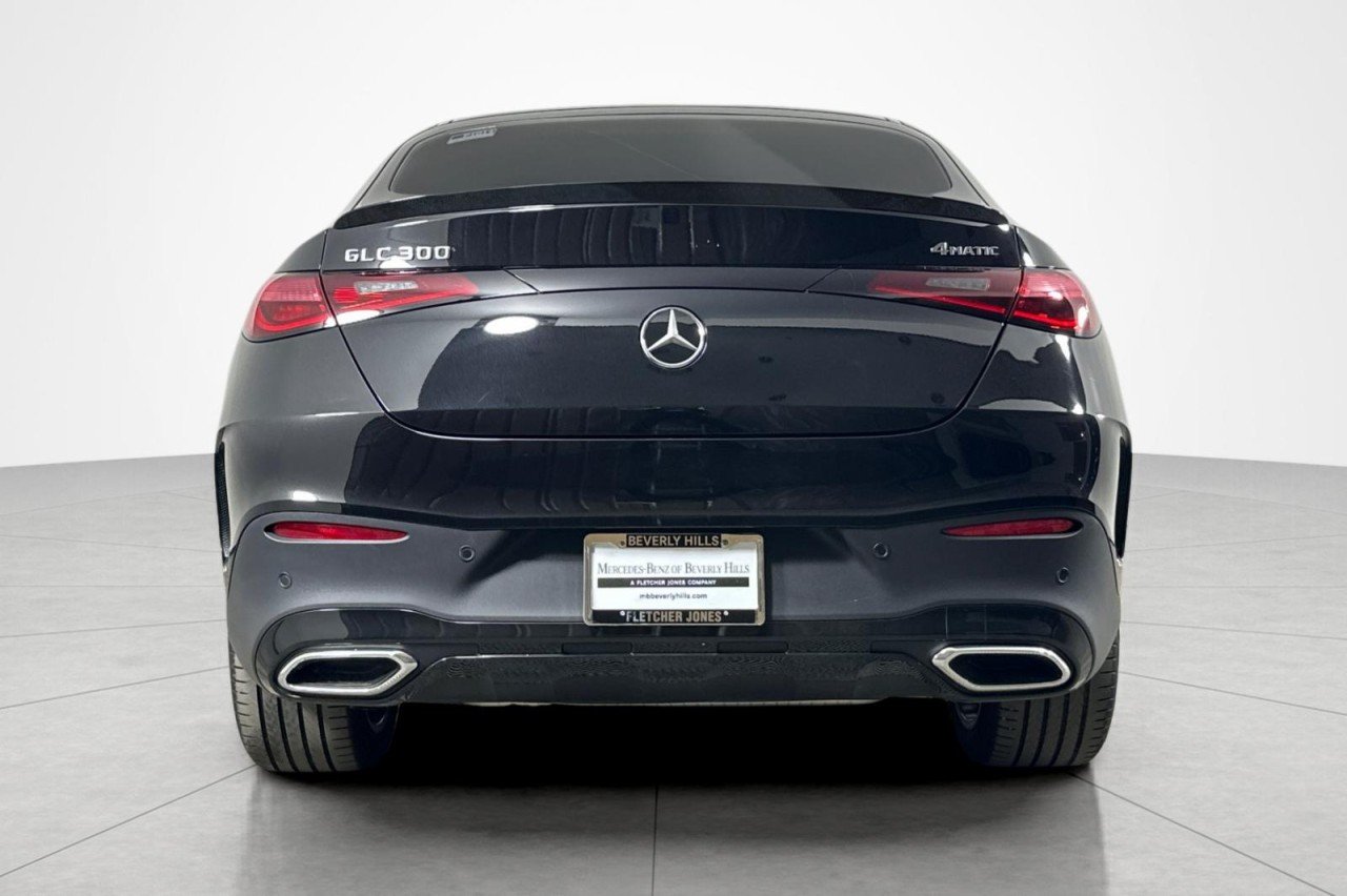 Certified Used 2025 Black Mercedes-Benz GLC 300 image 4