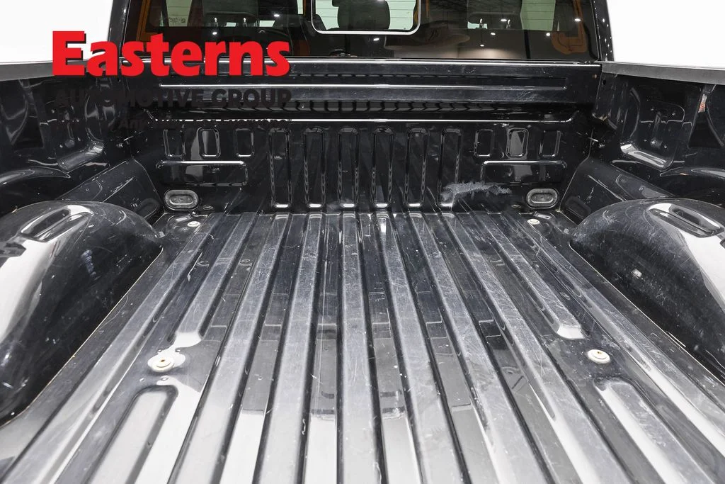 Used 2023 Black Ford XLT image 9