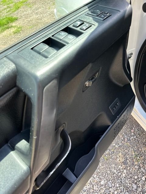 2011 Nissan Titan SL - Photo 11