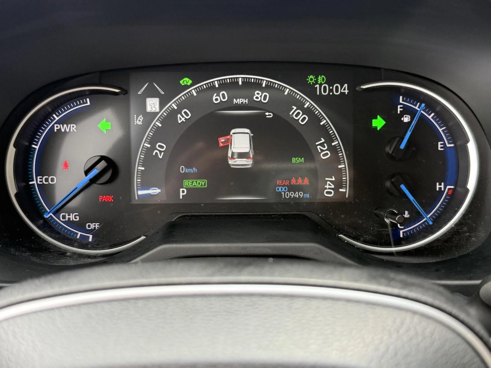 Used 2025 Magnetic Gray Metallic Toyota Hybrid XLE Premium image 28