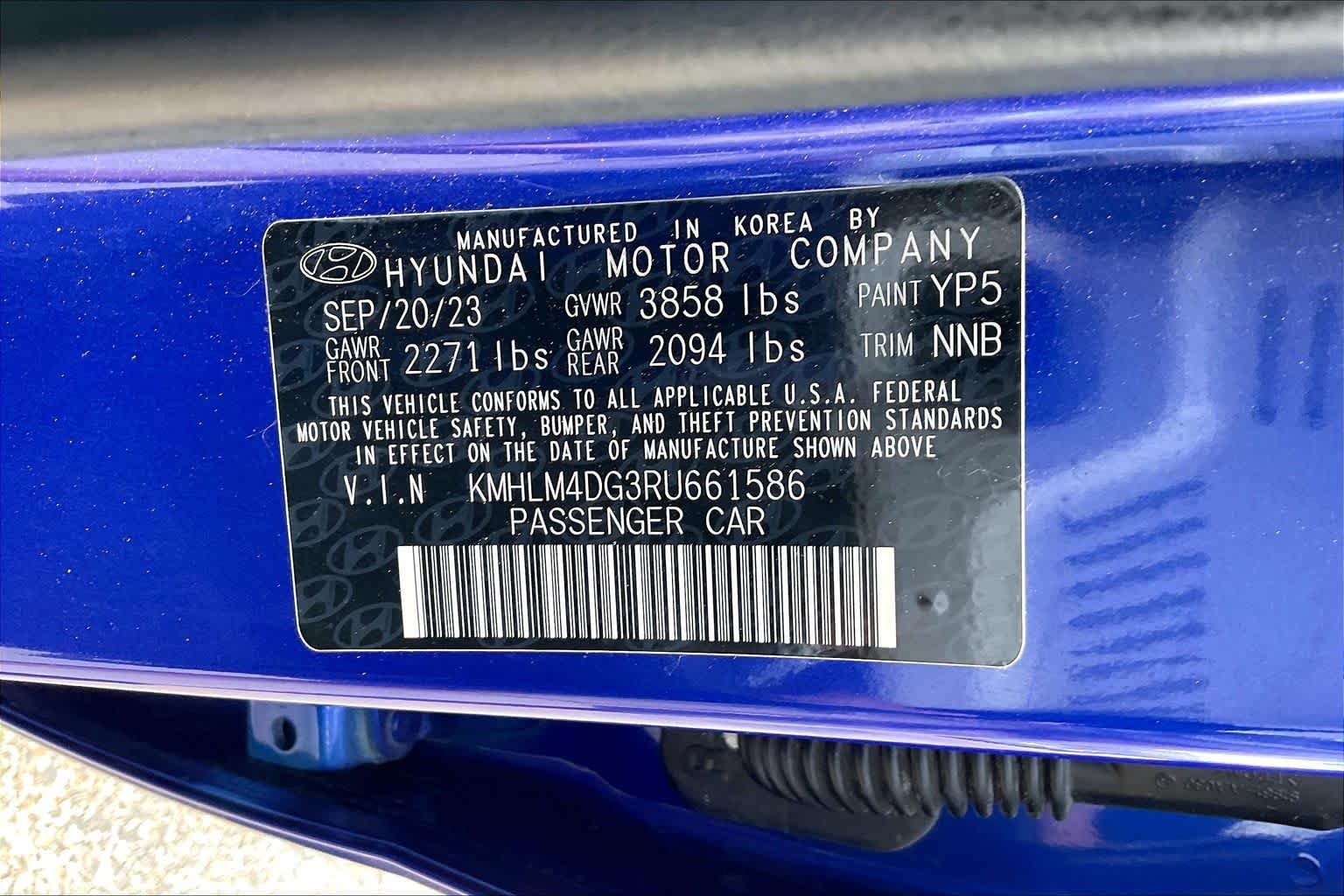 Used 2024 Intense Blue Hyundai SEL image 32