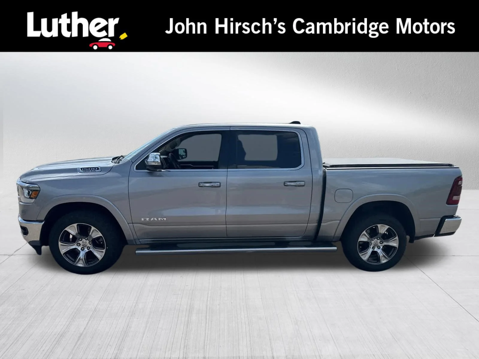 2019 RAM 1500 Laramie 4x4 Crew Cab 5'7's photo