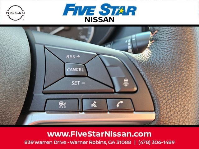 Used 2025 White Nissan 1.6 SR image 26