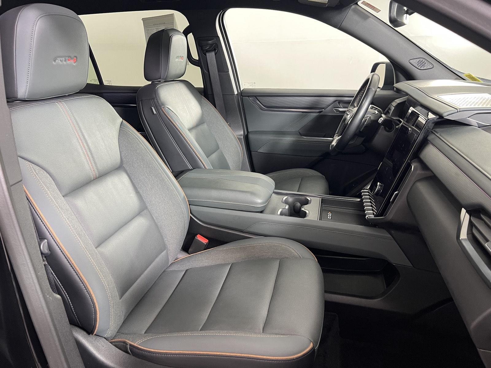 Used 2025 Ebony Twilight Metallic GMC AWD AT4 image 26