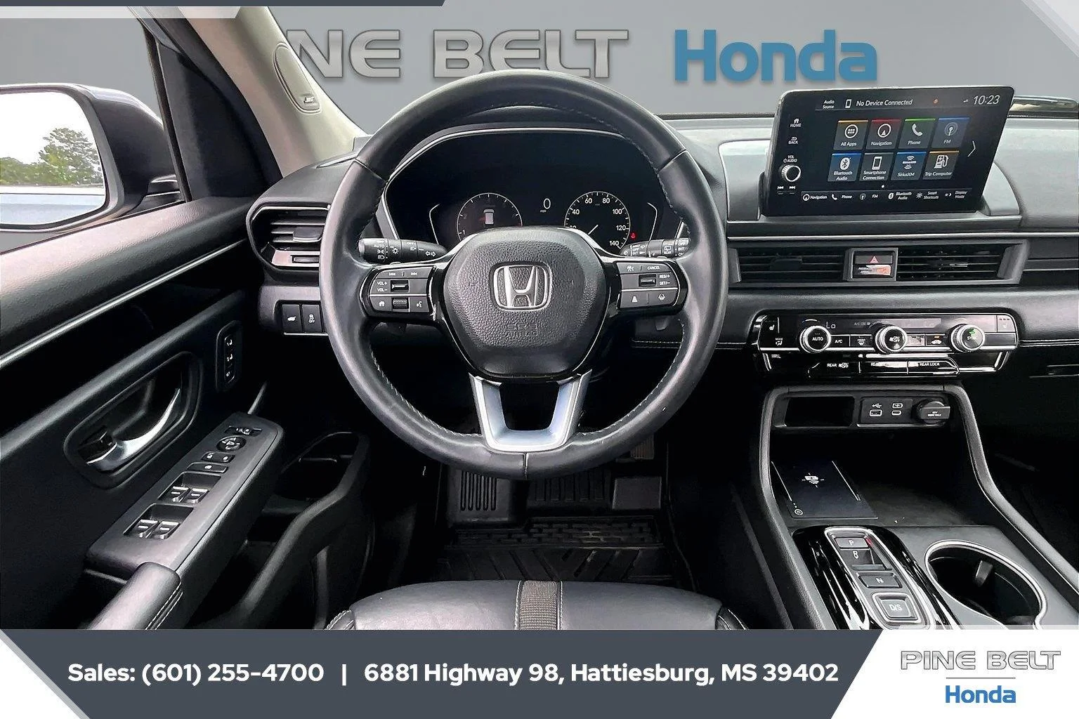 Used 2024 Sonic Gray Pearl Honda Touring image 5