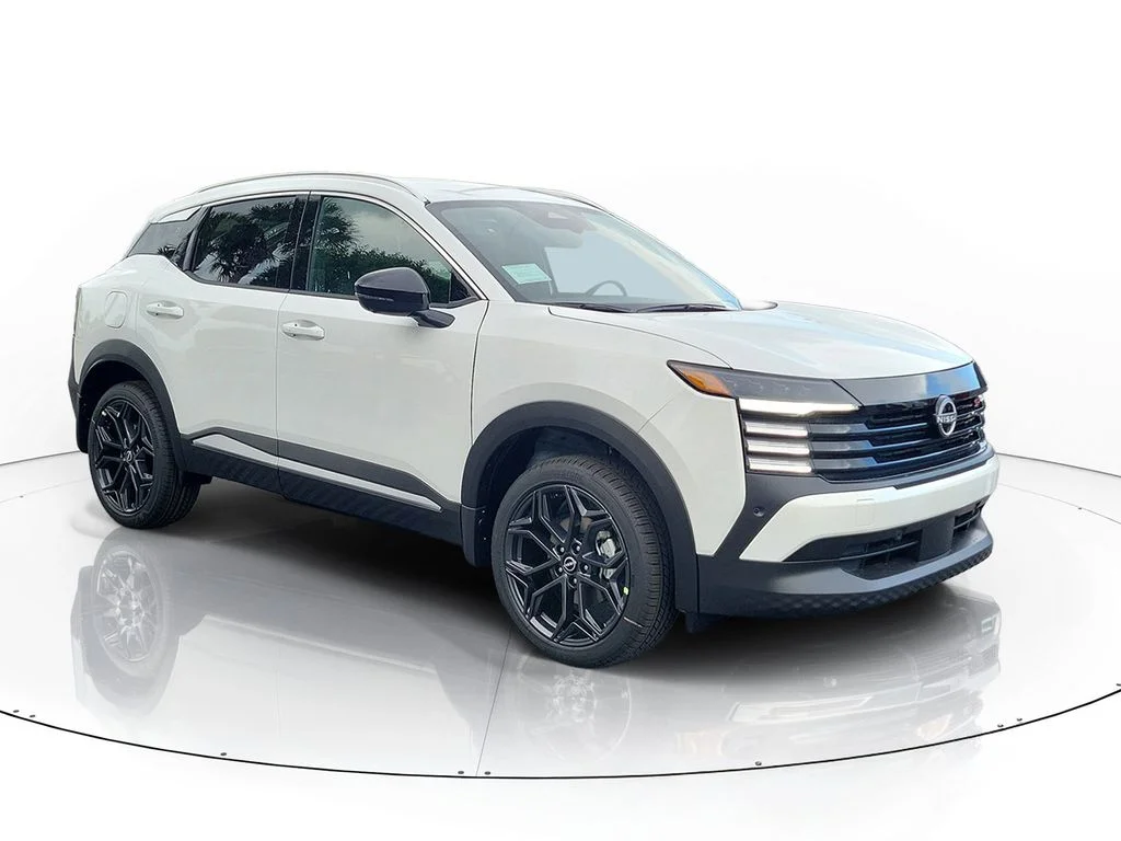 New 2026 White Nissan SR image 2
