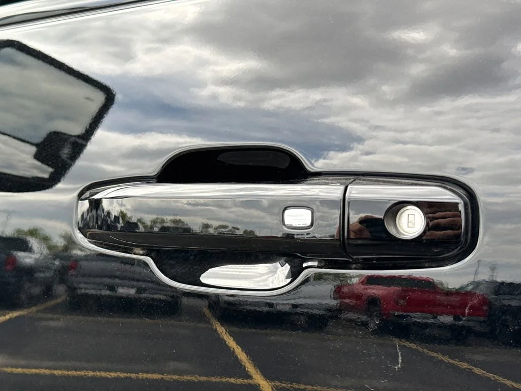 New 2026 Onyx Black GMC AT4X image 15