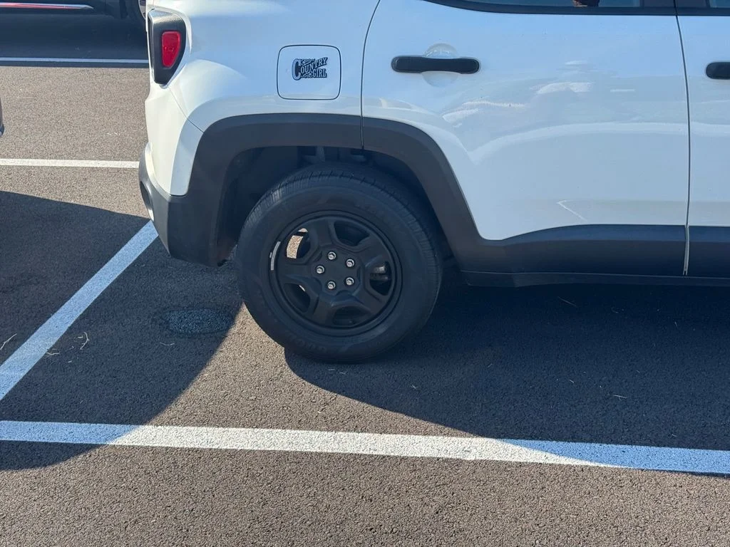 Used 2018 White Jeep Sport image 15
