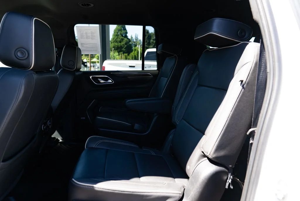Used 2023 White Chevrolet Premier image 21