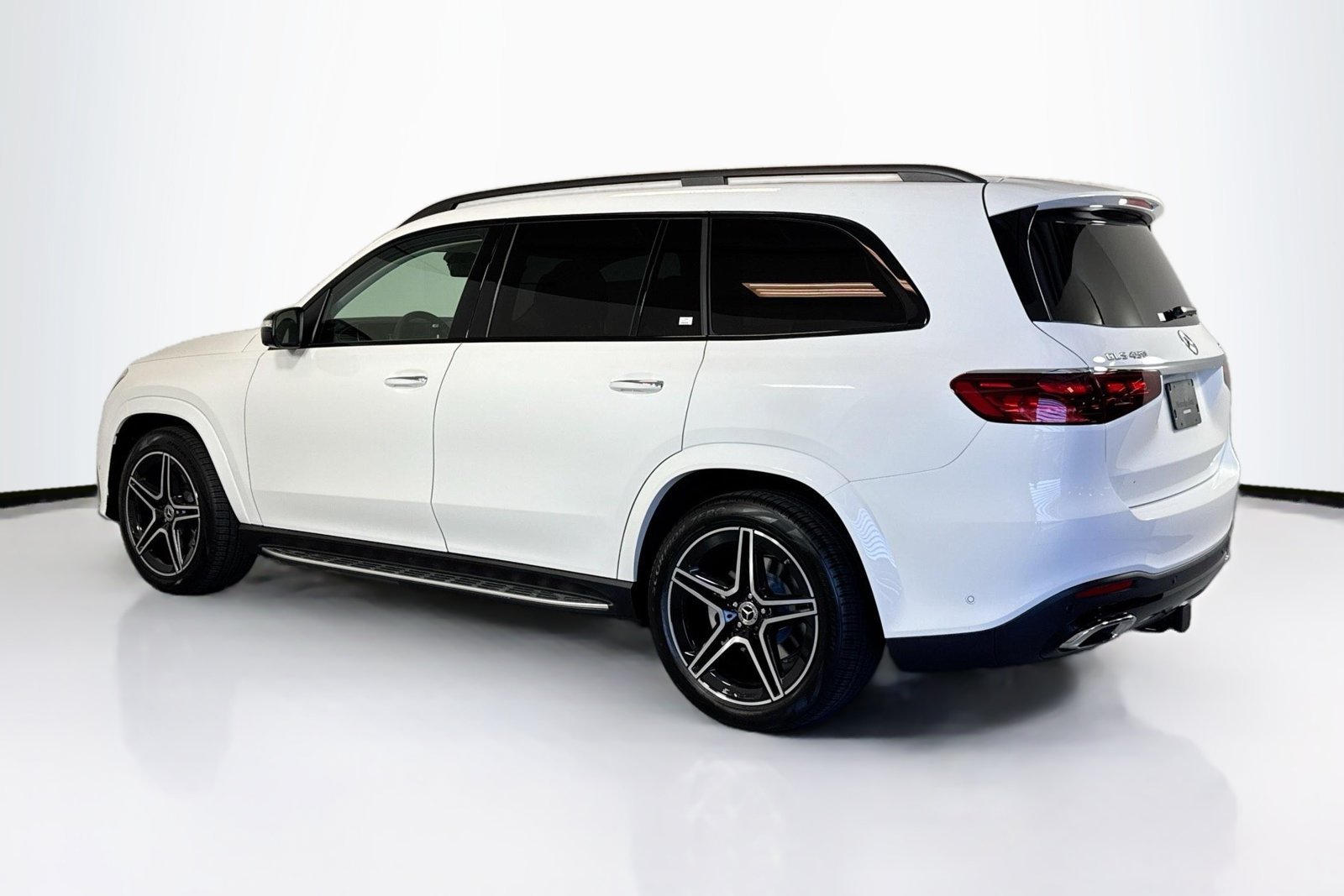 New 2026 Polar White Mercedes-Benz GLS 450 image 7