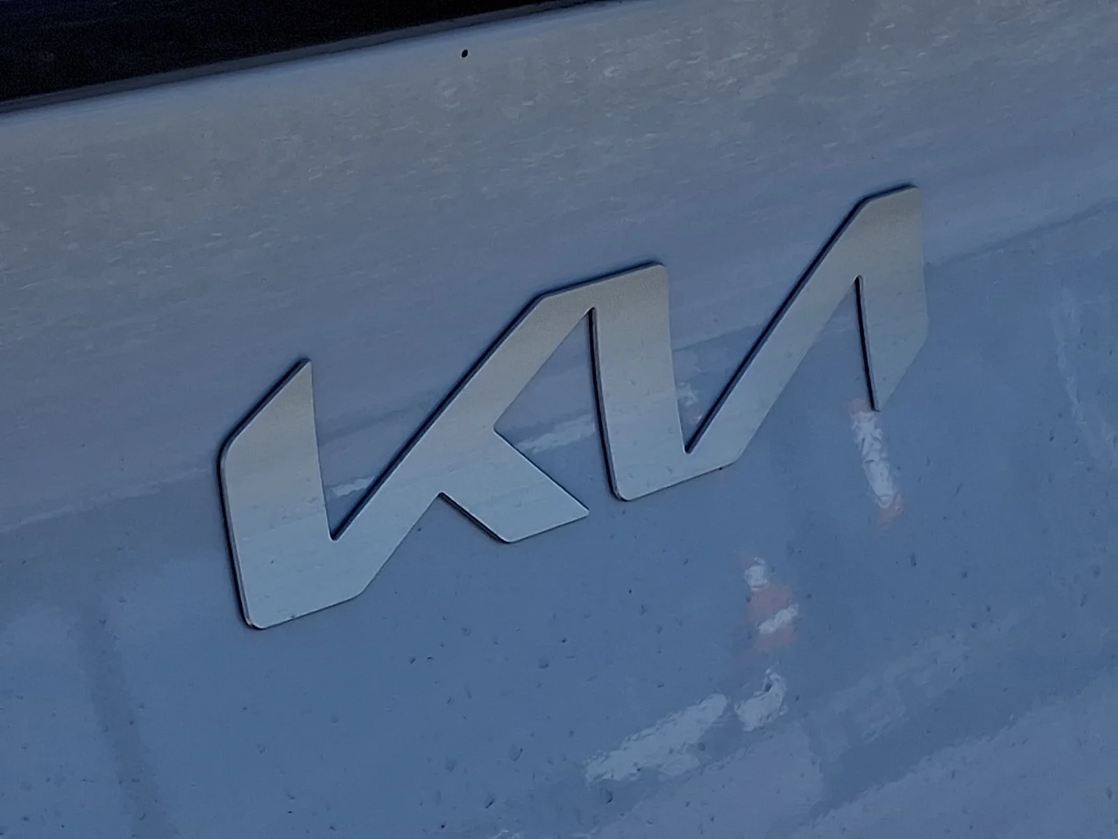 New 2027 White Kia EX image 22