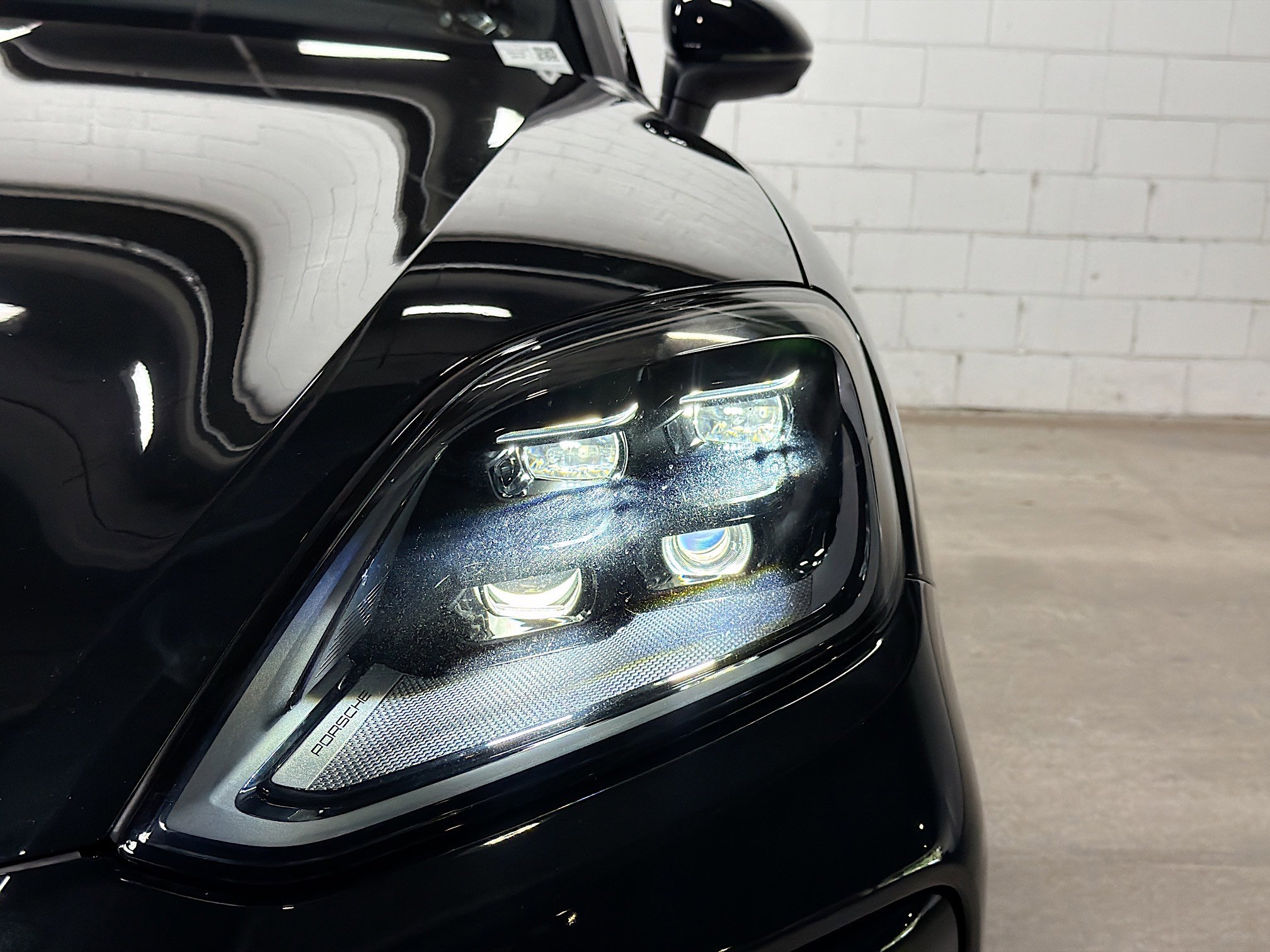Certified Used 2025 Chromite Black Metallic Porsche S E-Hybrid image 10