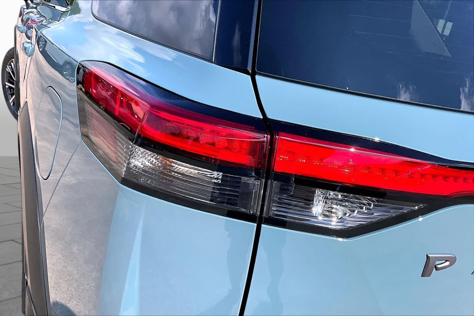 New 2026 Baltic Teal Pearl Nissan Platinum image 12