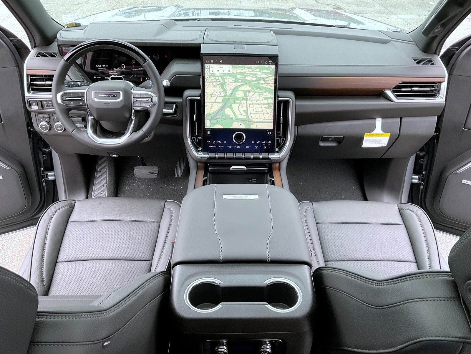 2026 GMC Yukon Denali - Photo 12