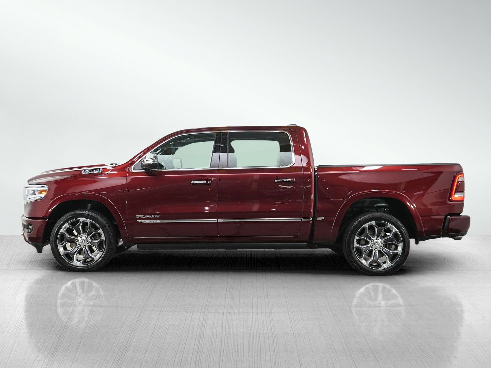 Used 2019 RAM Ram 1500 Pickup Limited with VIN 1C6SRFHT9KN631889 for sale in Burnsville, Minnesota