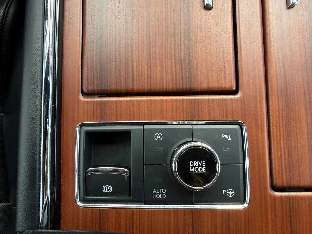 Used 2020 Blue Lincoln Reserve image 26