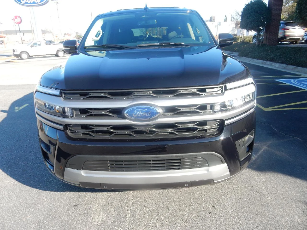 New 2022 Black Ford XLT 4X2 image 3