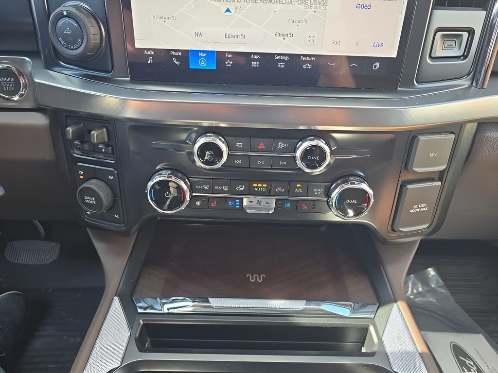 New 2026 Glacier Gray Metallic Tri-Coat Ford F-250® King Ranch® image 22