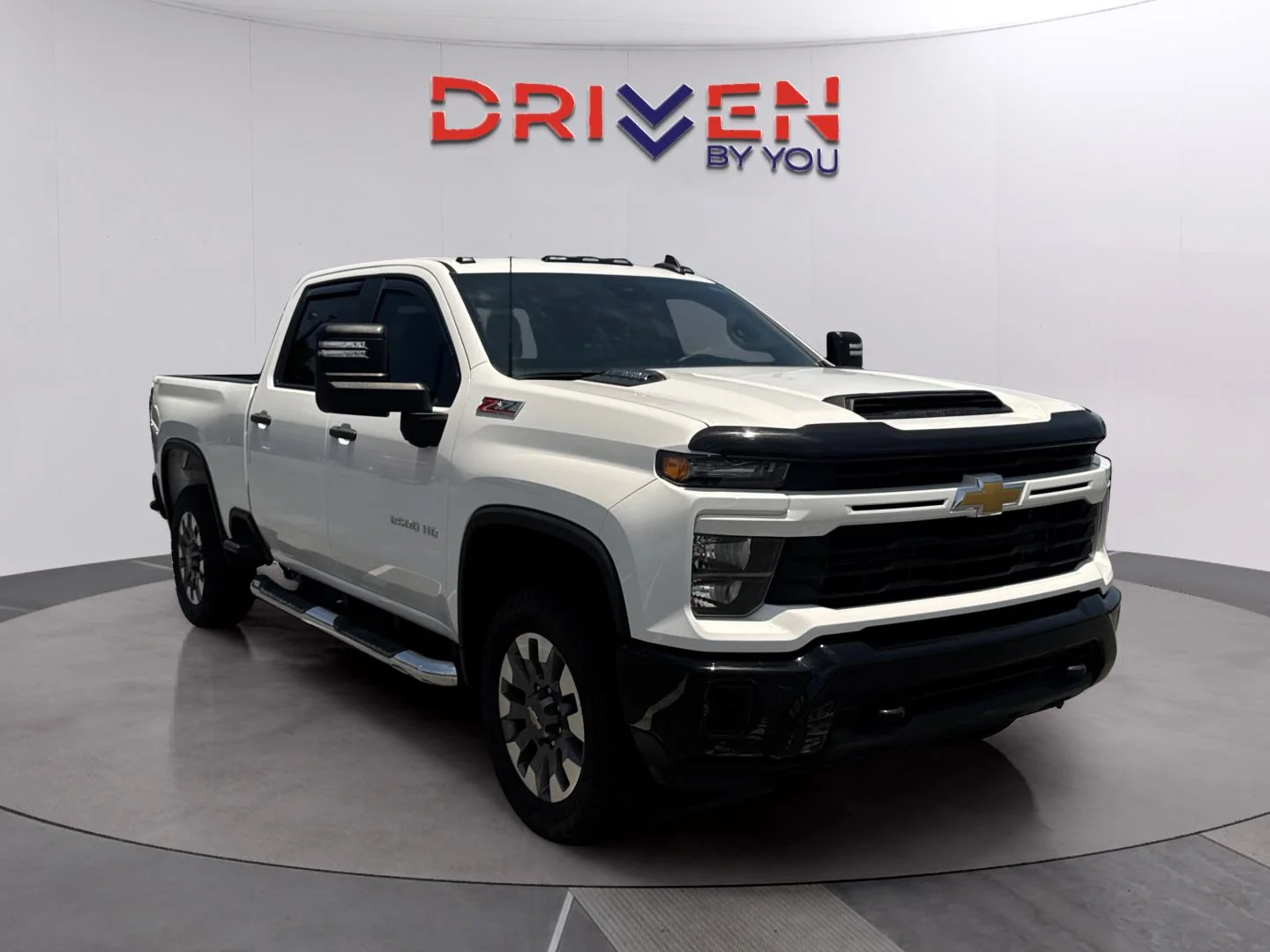 Used 2024 Summit White Chevrolet Custom image 7