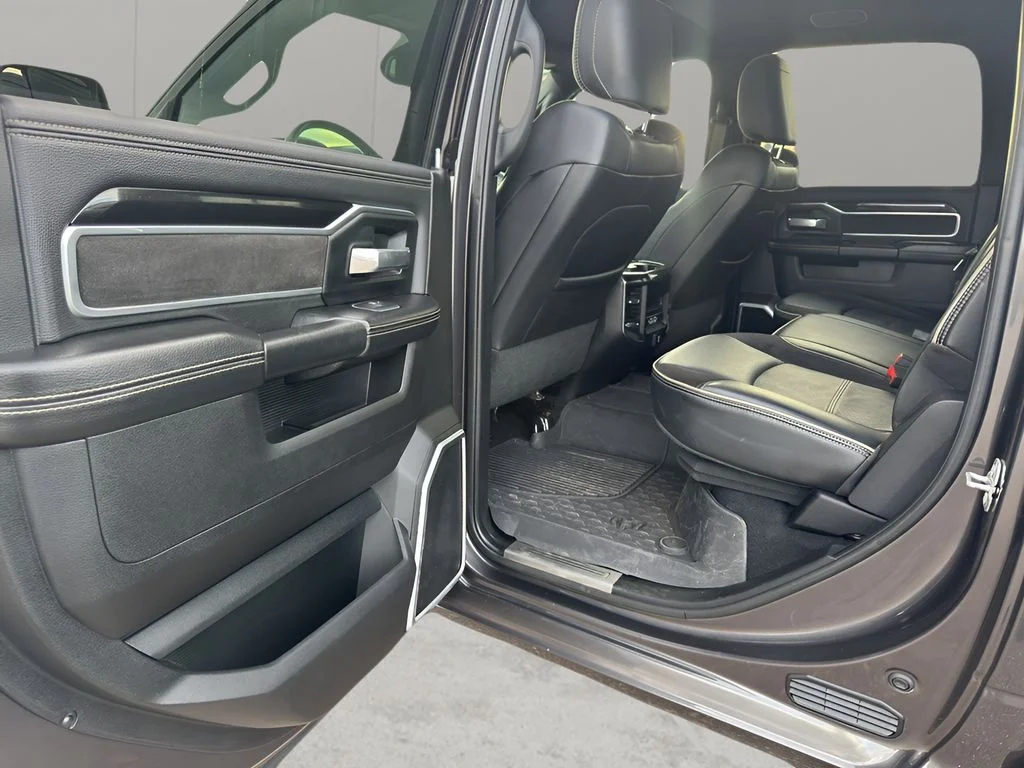 Used 2022 Granite Crystal Metallic Clearcoat Ram Laramie image 14