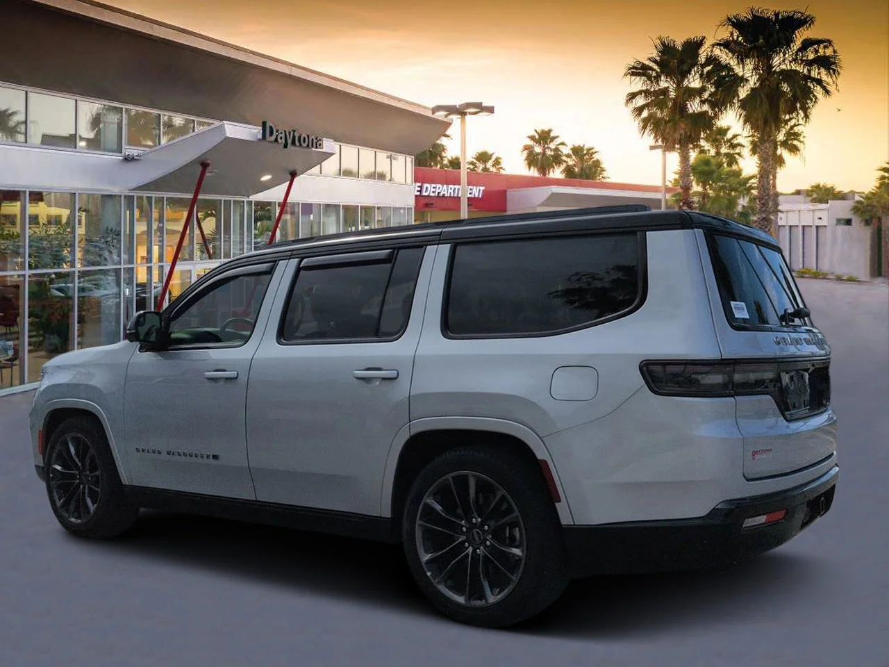 Certified Used 2024 Silver Zynith Jeep Series II Obsidian image 5