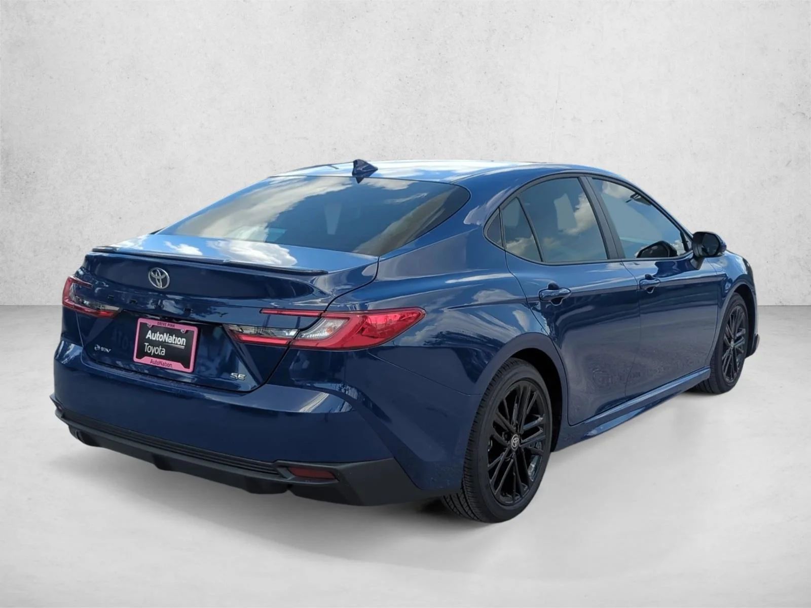 Used 2026 Reservoir Blue Toyota SE image 5