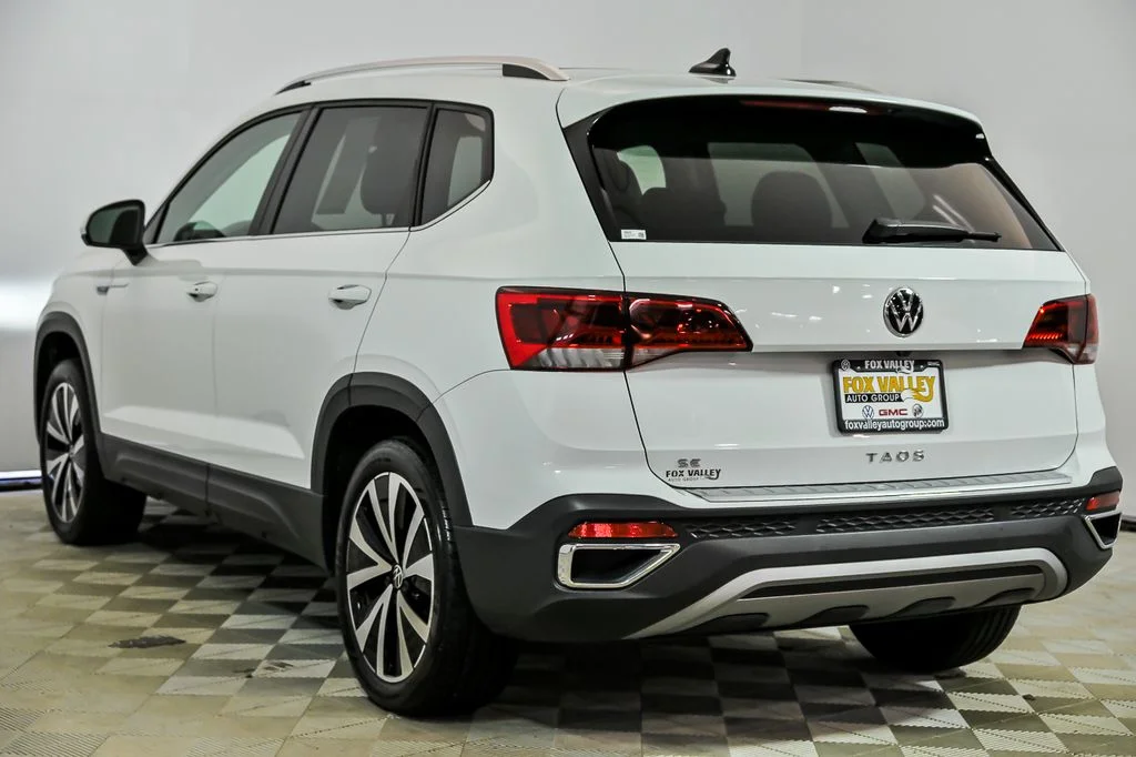 Certified Used 2023 White Volkswagen 1.5T SE image 6
