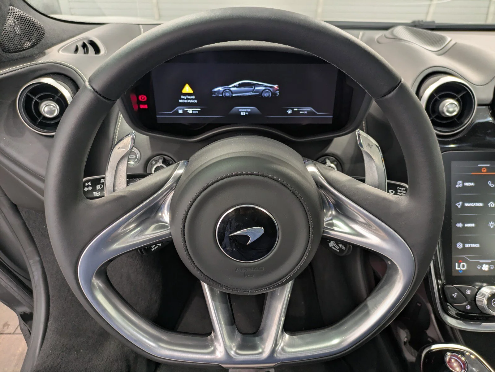 2025 McLaren GTS Base - Photo 10