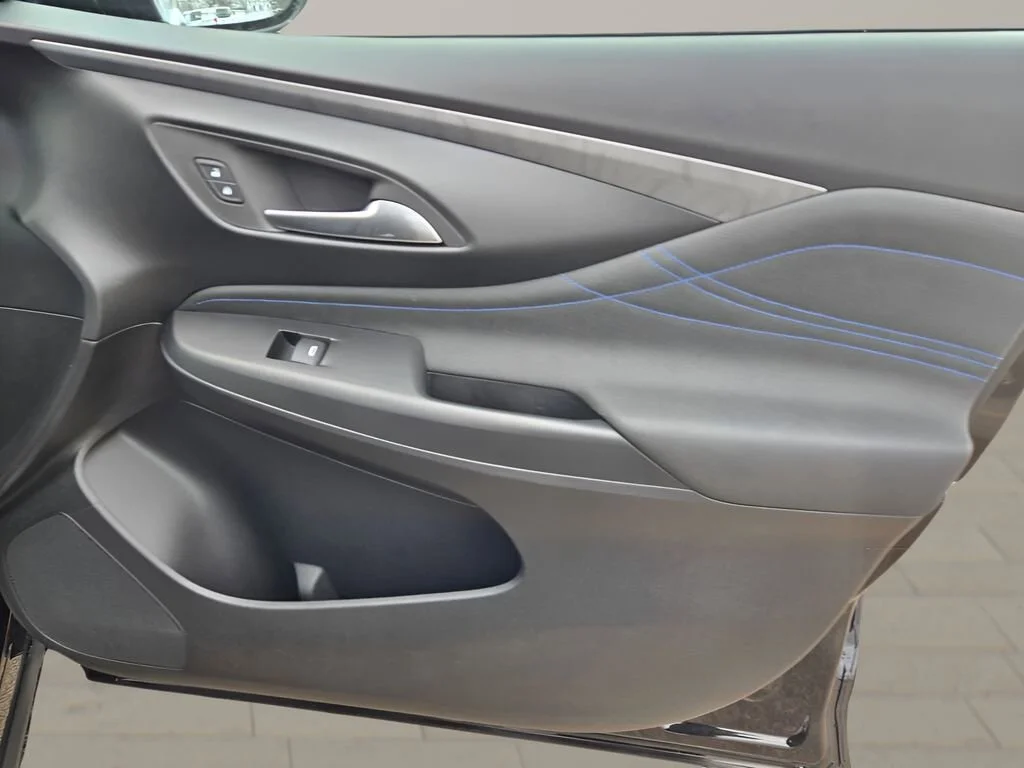 2026 Buick Envista Sport Touring - Photo 9