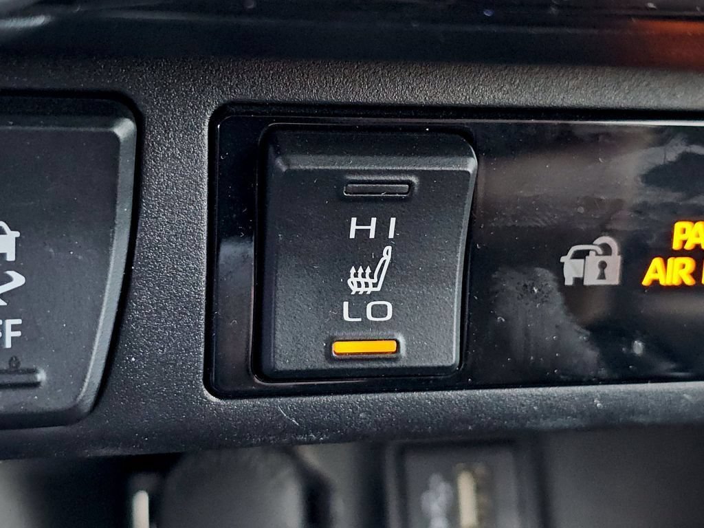Certified Used 2025 Pearl Toyota XLE Premium image 17