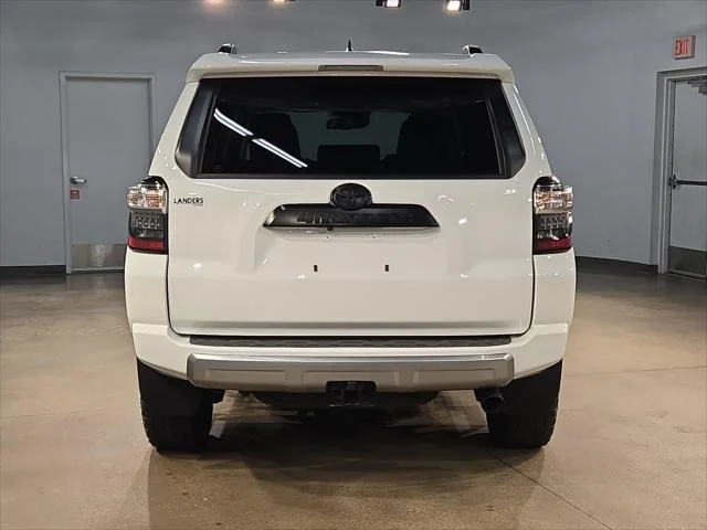 Certified Used 2024 ICE CAP Toyota  image 6