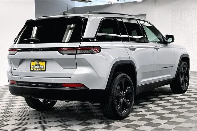 2024 Jeep Grand Cherokee Altitude - Photo 13