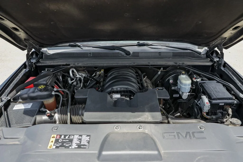 Used 2020 Black GMC SLT image 39
