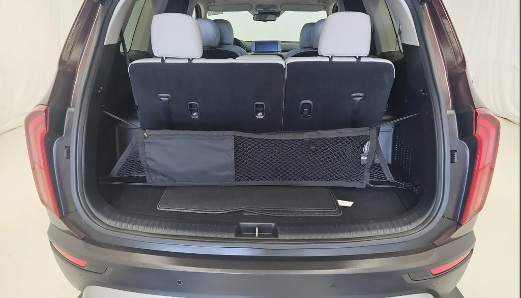 Used 2022 Purple Kia EX image 17