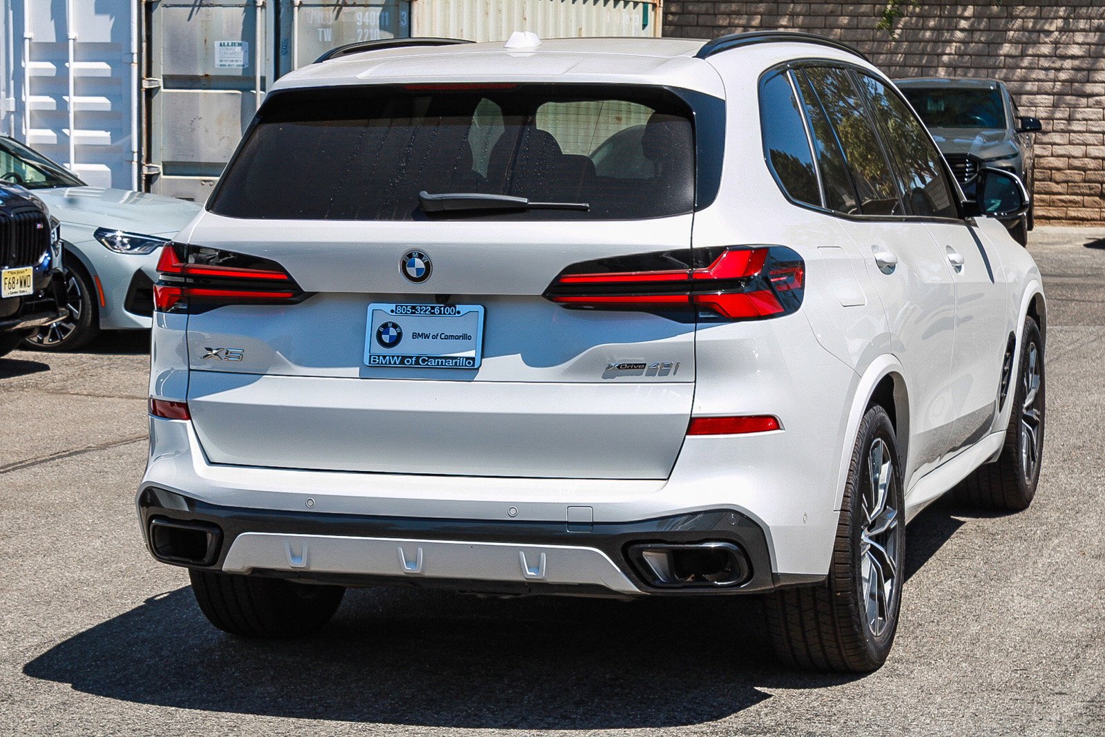 Used 2024 Mineral White Metallic BMW xDrive40i image 6