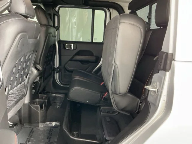 Used 2023 Silver Jeep Mojave image 28