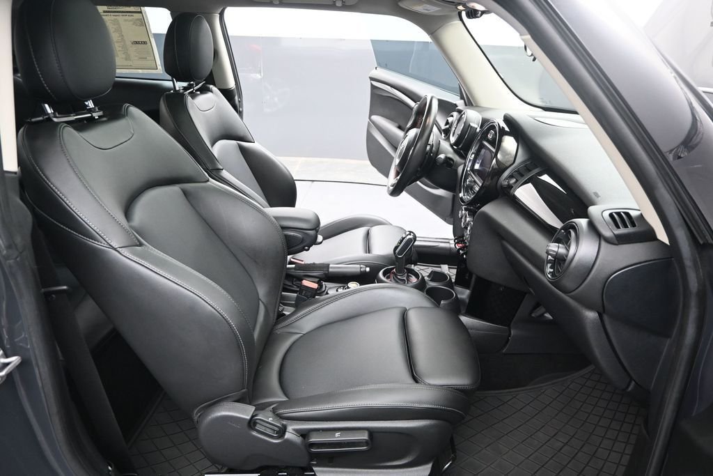 Used 2020 Gray MINI Classic image 28