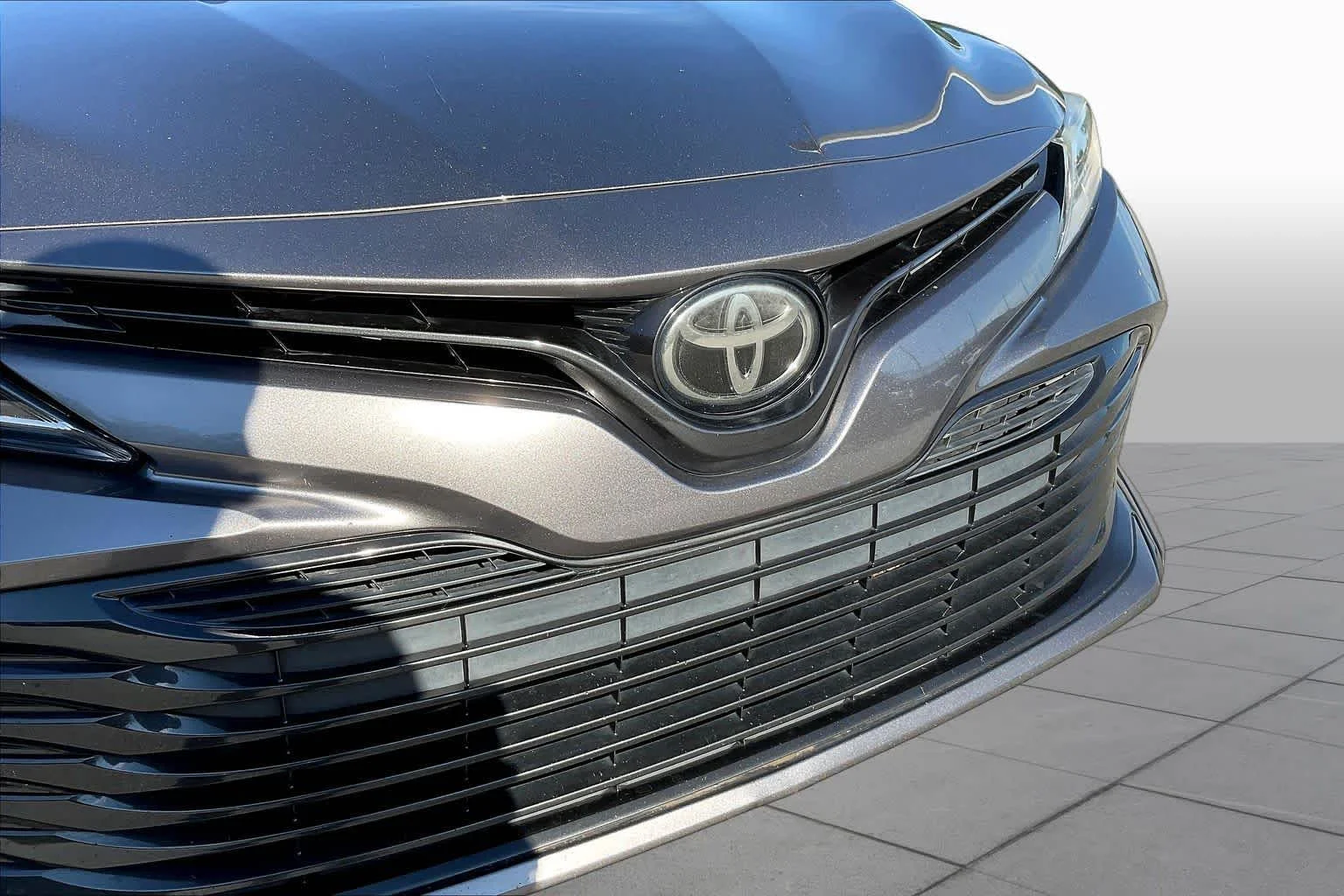 Used 2018 Predawn Gray Mica Toyota LE image 29