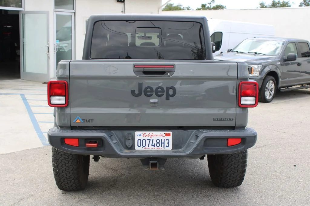 Used 2021 Gray Jeep Sport image 5