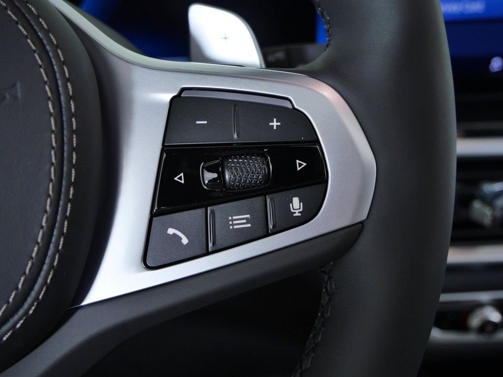 New 2026 Alpine White BMW xDrive40i image 41
