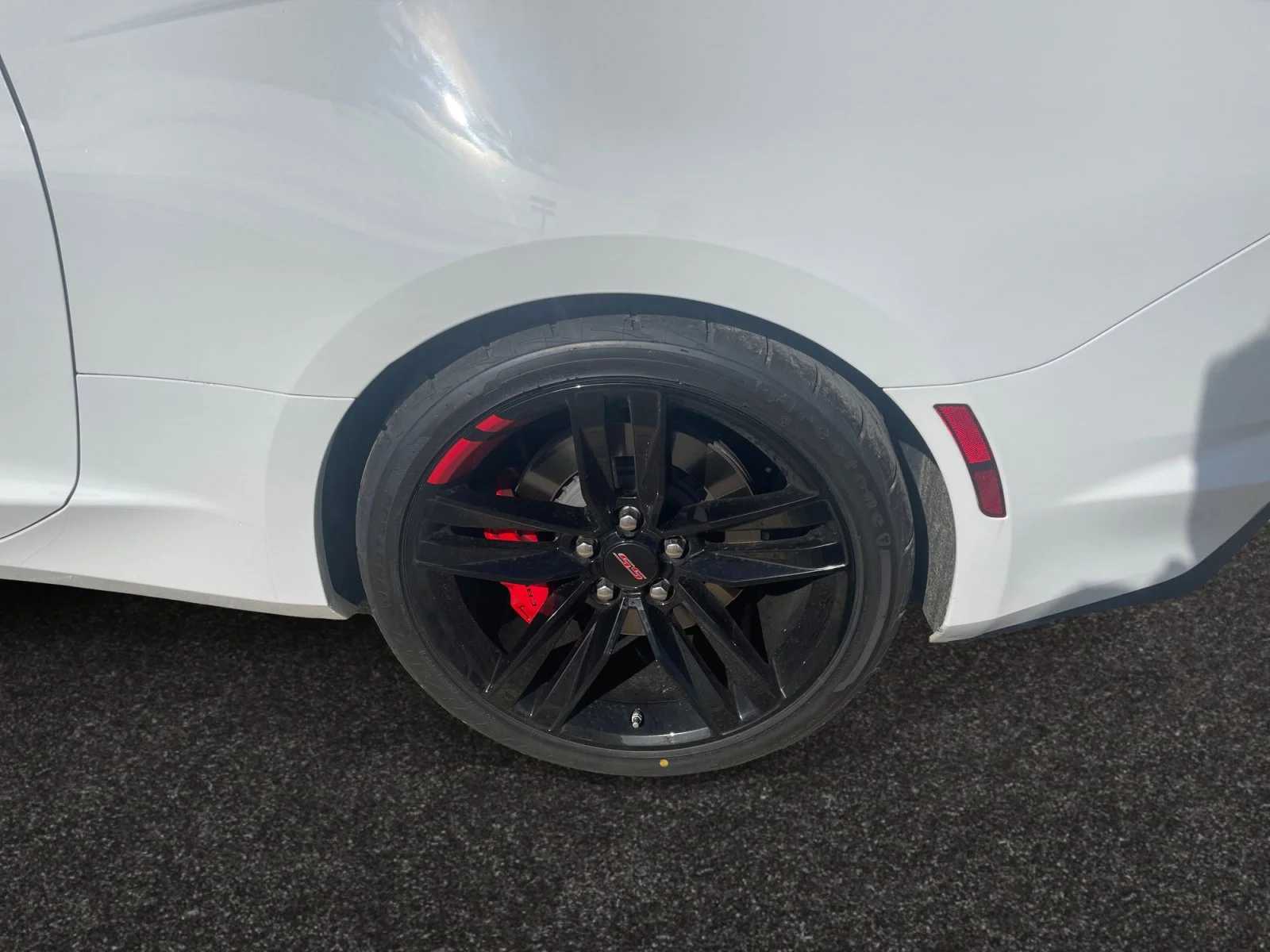 Used 2022 WHITE Chevrolet 1SS image 9