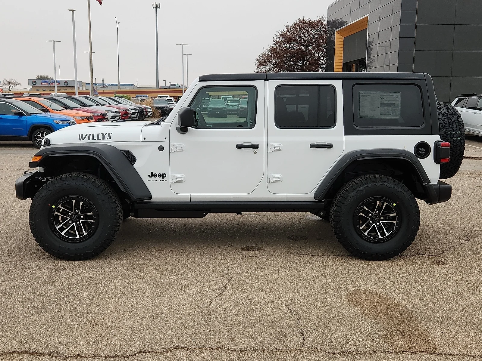 New 2026 Bright White Clear-Coat  Paint Jeep 4-DOOR WILLYS image 2