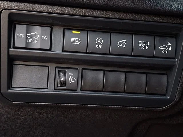 Used 2024 White Toyota SR5 image 23