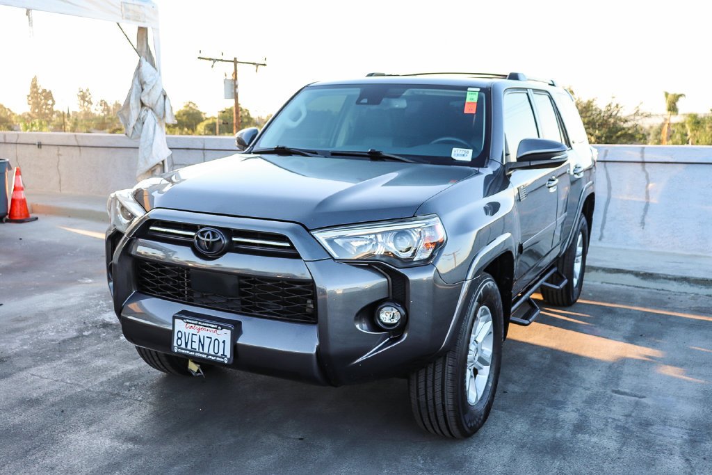Used 2021 Magnetic Gray Metallic Toyota SR5 Premium image 4