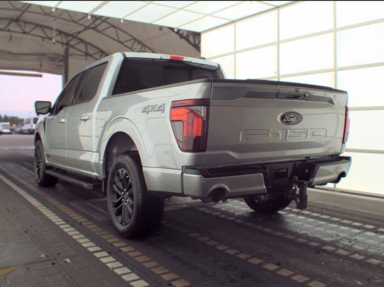 Used 2024 Silver Ford XLT image 5